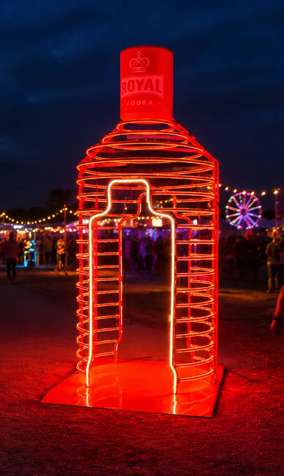 Royal LED illuminated gate